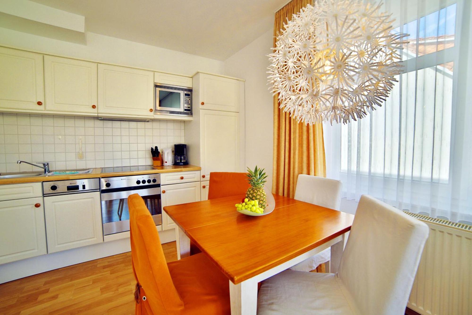 Ferienwohnung Binzer Strandgut Im Haus Jahreszeiten Binz Buitenkant foto