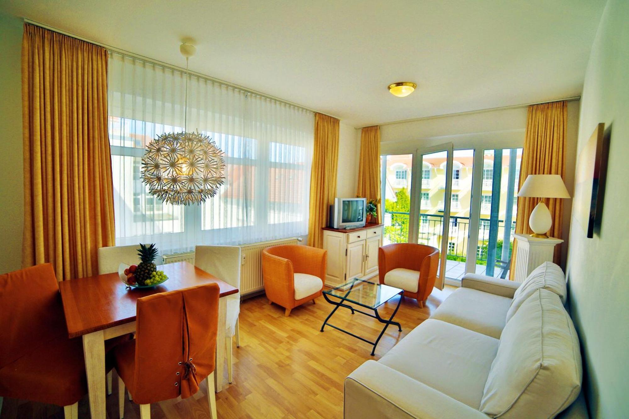 Ferienwohnung Binzer Strandgut Im Haus Jahreszeiten Binz Buitenkant foto